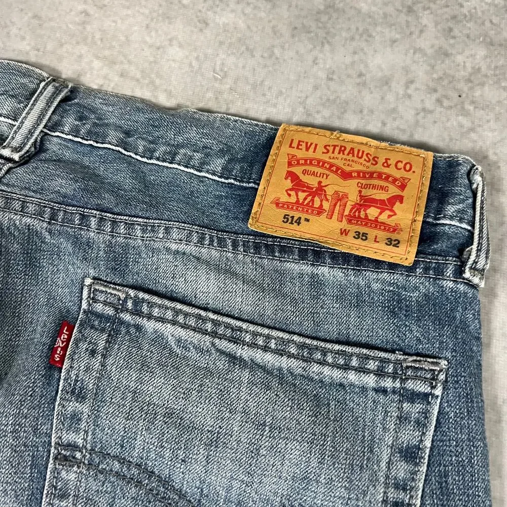 Levis 514 Slim Straight Men's Classic Fit Size 35x32